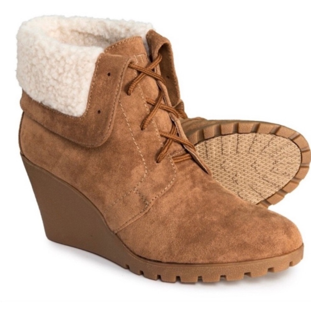Women's Tan Wedge Ankle Boots